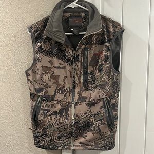 Sitka vest - men’s small - great condition